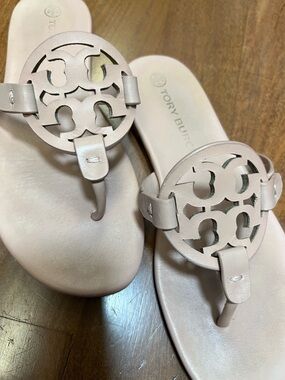 Tory Burch Leather Miller Thong Sandals Size 7
